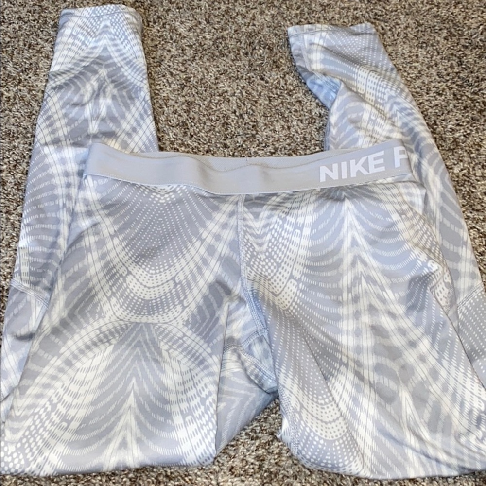 nike leggings
